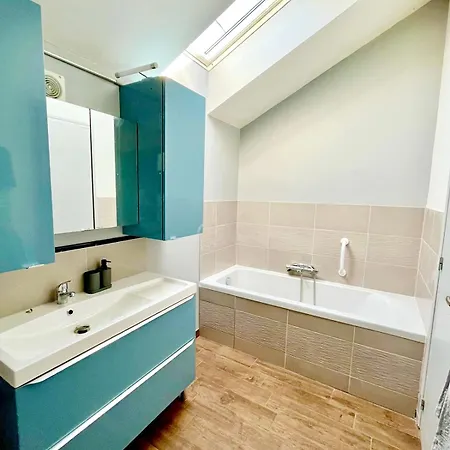 Ferienhaus Lo Complet Gite 8 Personnes, Piscine Et Jacuzzi *