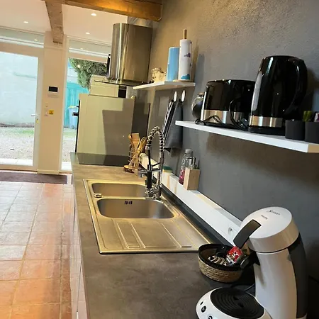 Lo Complet Gite 8 Personnes, Piscine Et Jacuzzi 가이약